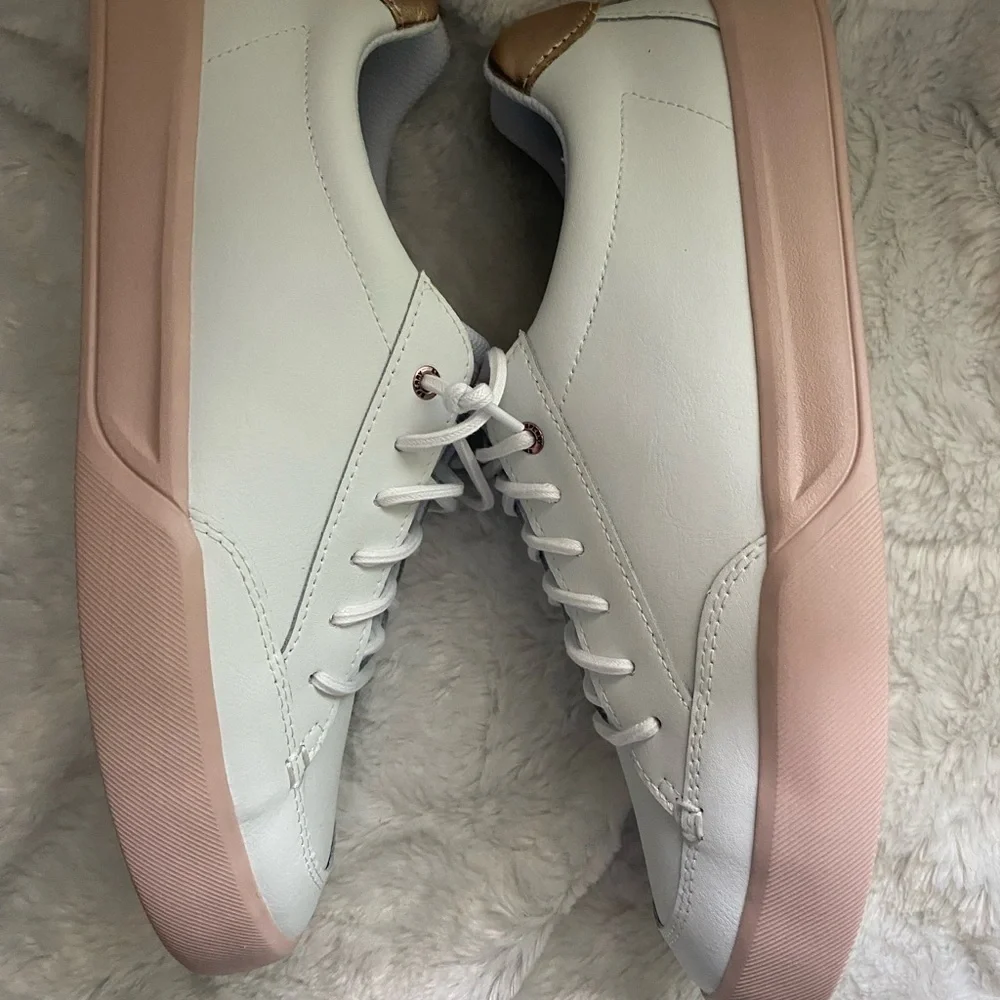 NEW woman’s Sperry Plyshstep Breaker LTT White shoe size 12m.